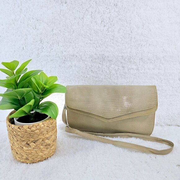 Beige Snake Skin Embossed Leather Clutch Shoulder Bag - Picture 2 of 8